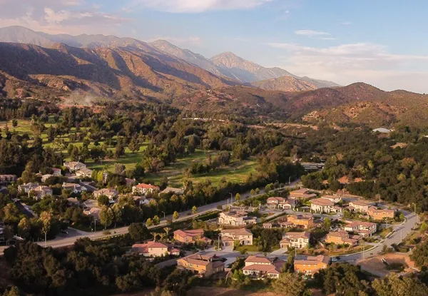 Residential neighborhoods in Aliso Viejo, California — family-friendly South Orange County community with homes, parks, and top neighborhoods
